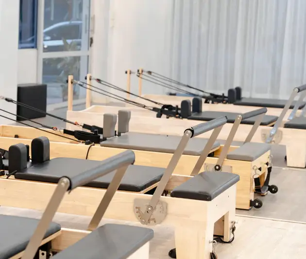 Pilates Reformer - Contemporary