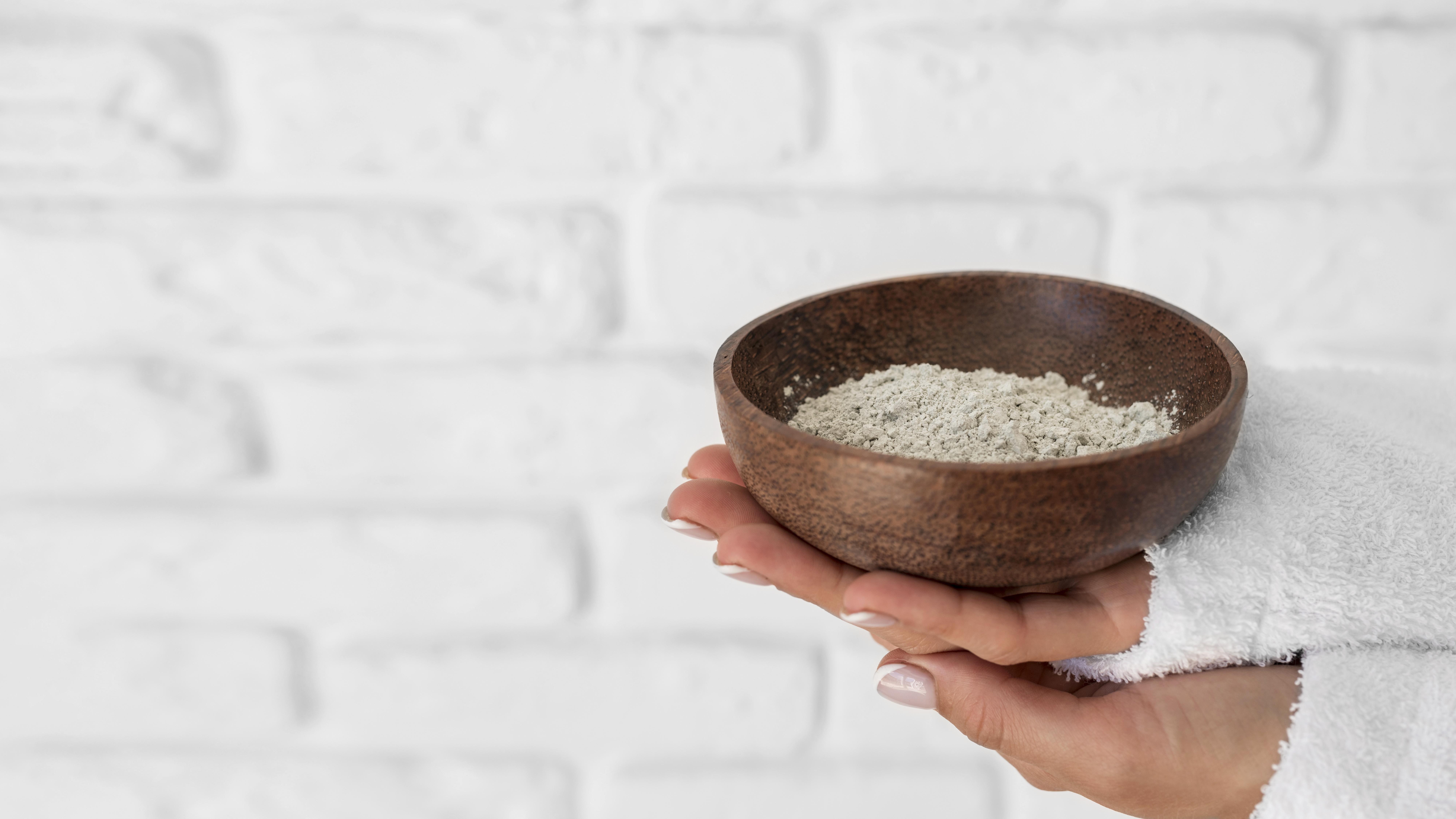 Homemade Herbal Dry Shampoo