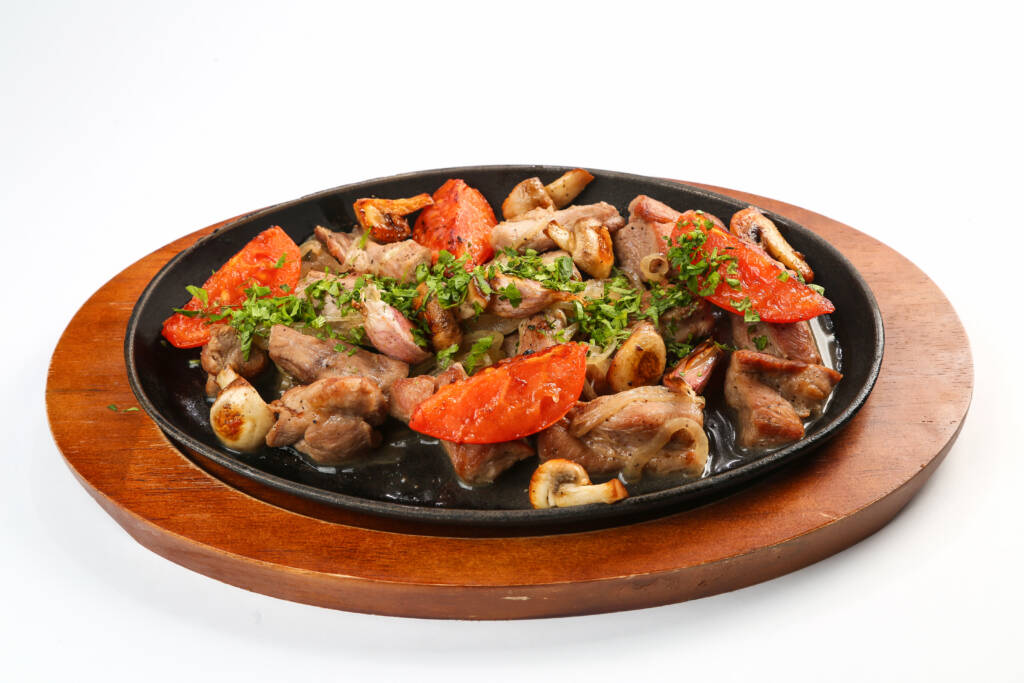 Keto-friendly fajitas are great for celebrating with friends